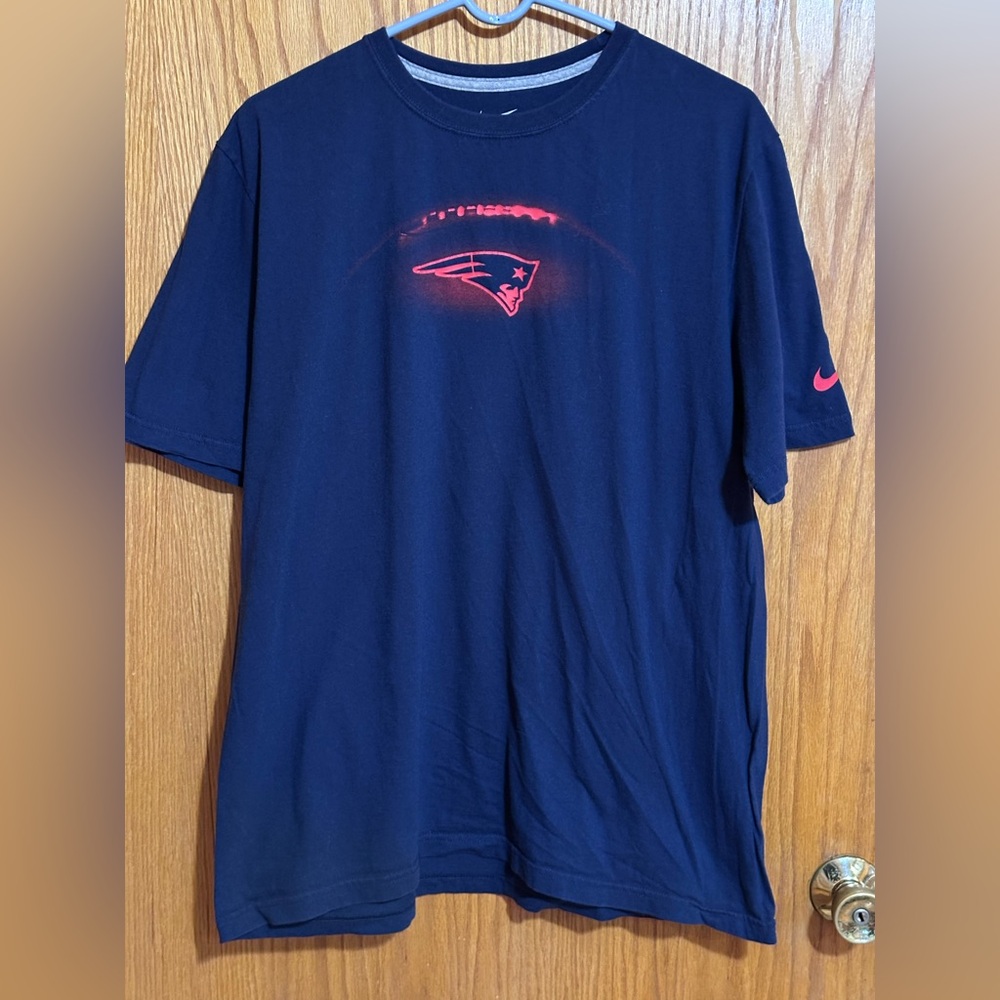 Nike Men’s‎ New England Patriots tshirt short sleeves sz XL